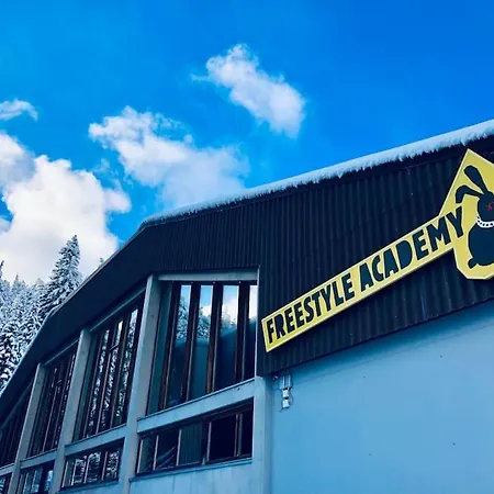 Modern Apt, Swimming Pools, Wellness&tennis Laax