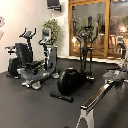 Modern Apt, Swimming Pools, Wellness&tennis Apartment