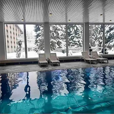 Modern Apt, Swimming Pools, Wellness&tennis *