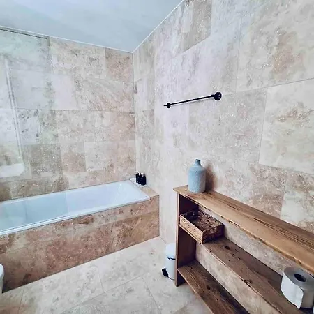 Apartment Modern Apt, Swimming Pools, Wellness & Tennis *