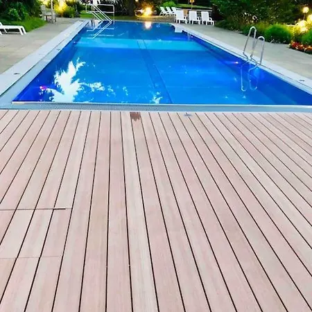 Modern Swimming Pools Wellness And Tennis Laax