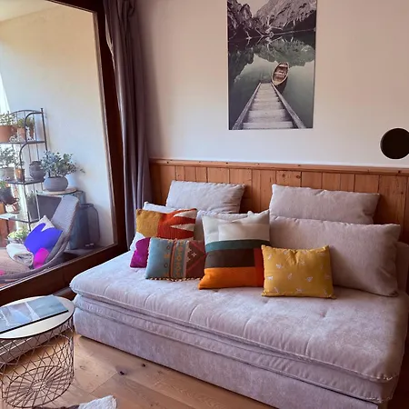 Modern Apt, Swimming Pools, Wellness & Tennis Apartment *
