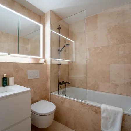 Modern Swimming Pools Wellness And Tennis