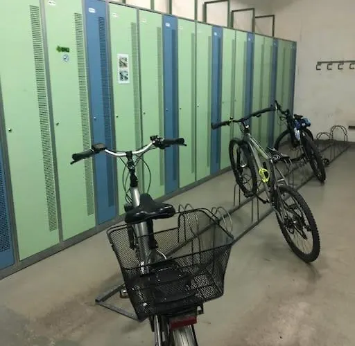 Modern Apt, Swimming Pools, Wellness & Tennis *