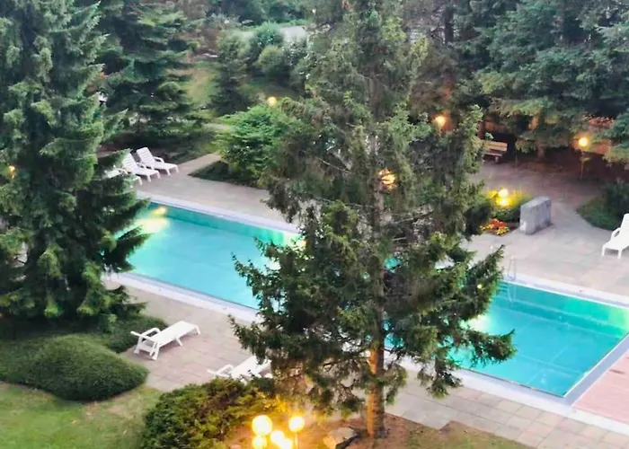 Modern Apt, Swimming Pools, Wellness & Tennis *