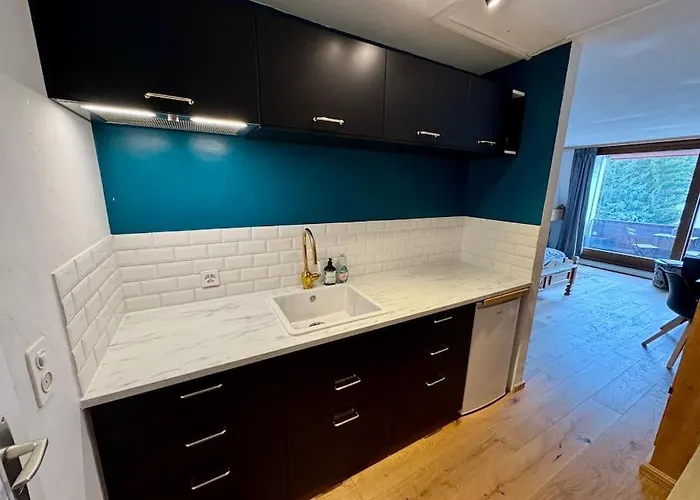 Апартаменты Modern Apt, Swimming Pools, Wellness & Tennis *