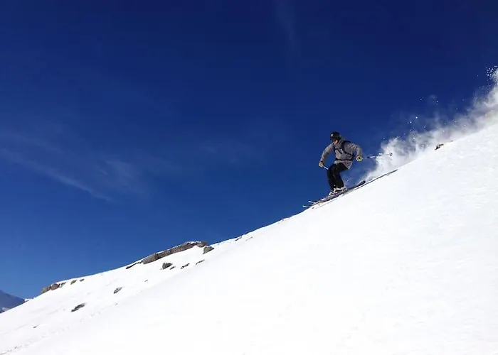 Апартаменты Modern Apt, Swimming Pools, Wellness & Tennis Лакс