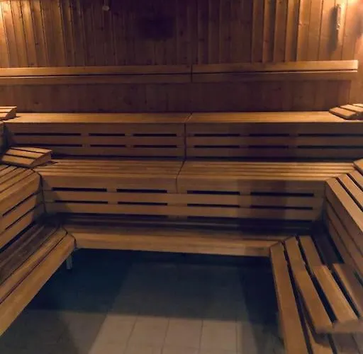 Modern Apt, Swimming Pools, Wellness & Tennis