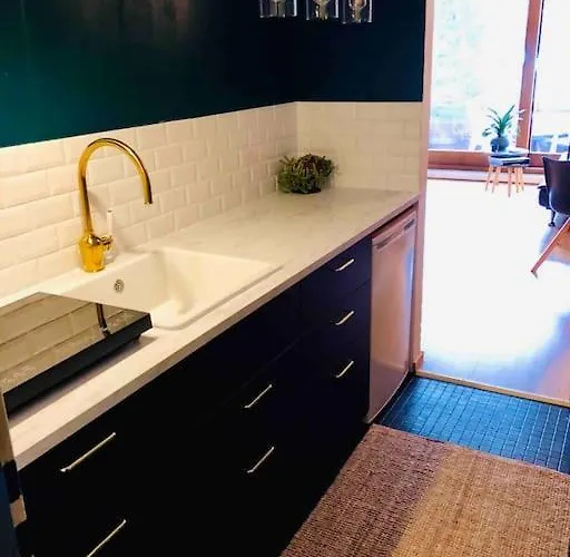 Modern Apt, Swimming Pools, Wellness & Tennis Апартаменты Лакс