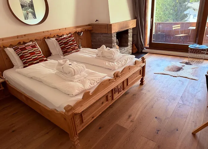 Modern Apt, Swimming Pools, Wellness & Tennis *