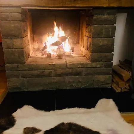 Modern Apt, Swimming Pools, Wellness & Tennis Appartamento