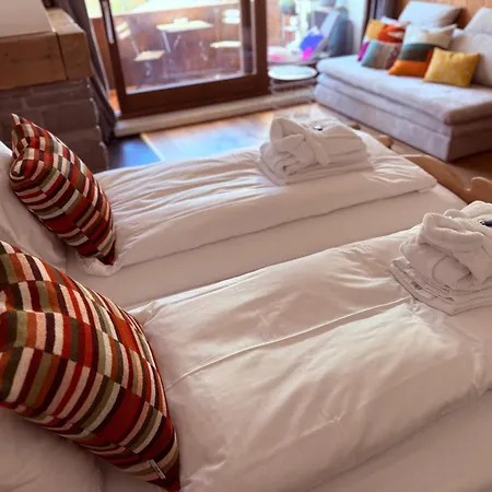 Modern Apt, Swimming Pools, Wellness & Tennis * Laax