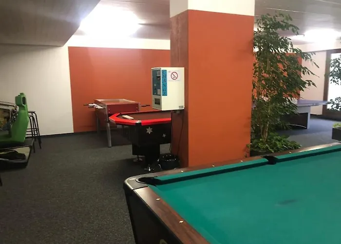 Modern Apt, Swimming Pools, Wellness & Tennis Apartman